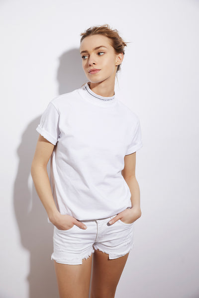 Guide d'entretien : le tee-shirt blanc en coton