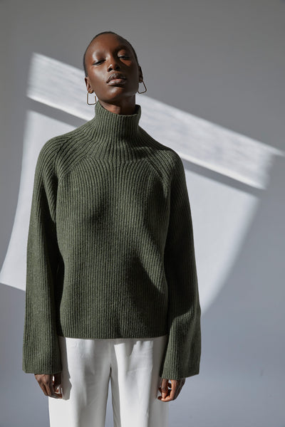 THE 100% CASHMERE SWEATER