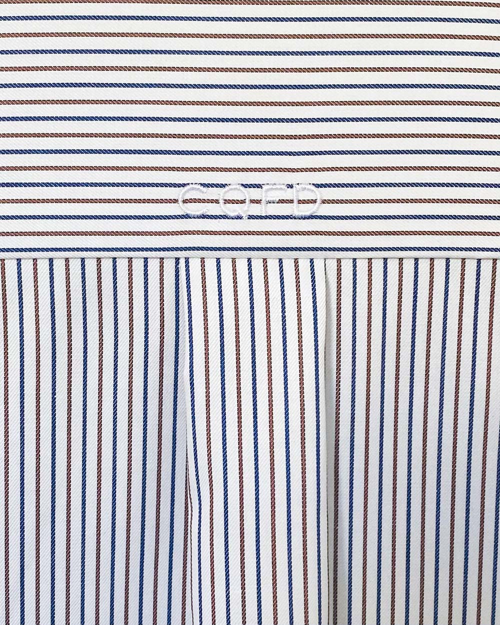 LA CHEMISE EN SERGÉ DE COTON